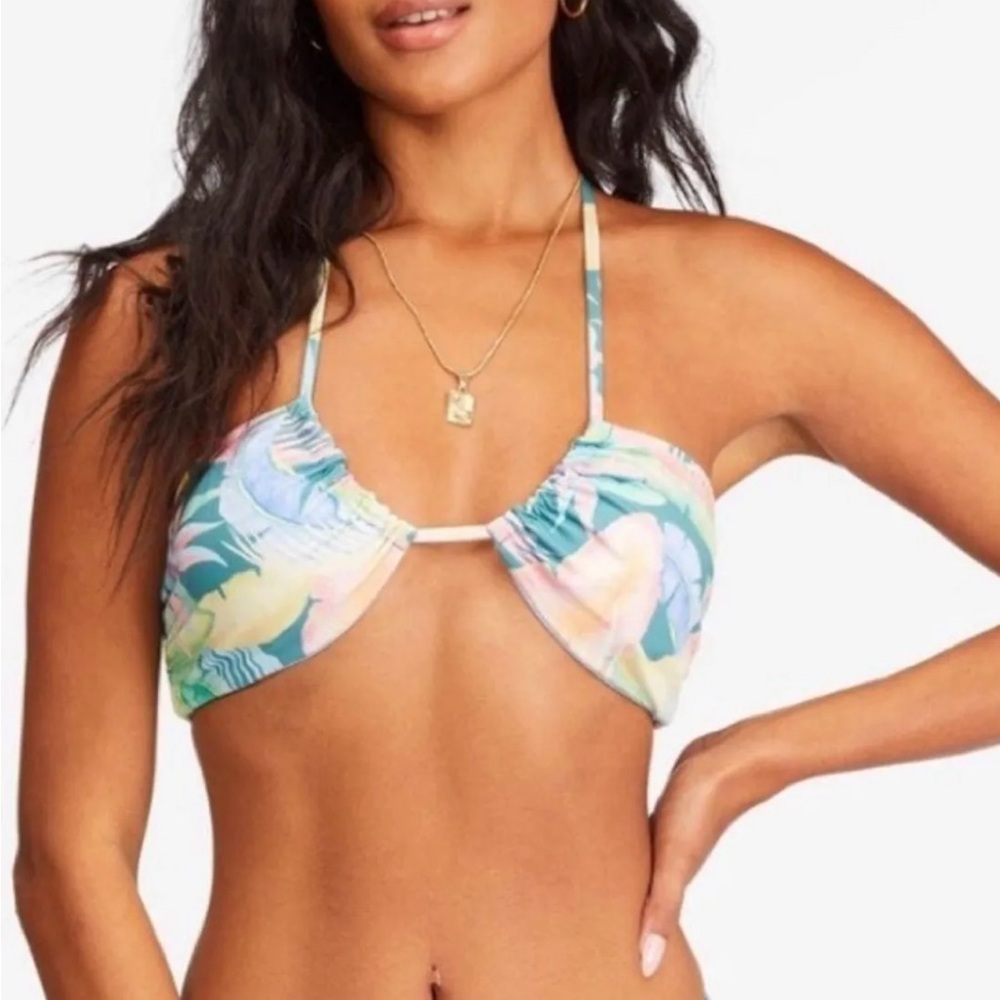 Billabong Rides & Tides Floral bikini top NWT